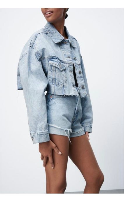 jasnoniebieska jeansówka