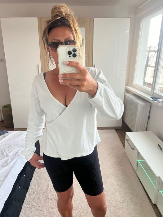 Damska bluzka firmy Best rozmiar 38
