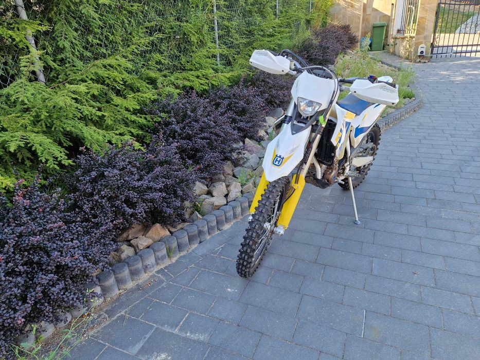 HUSQVARNA 350FE mały przebieg