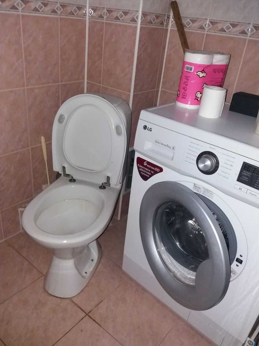 Кімната для двох або для однієї дівчини або для хлопця Ахматова