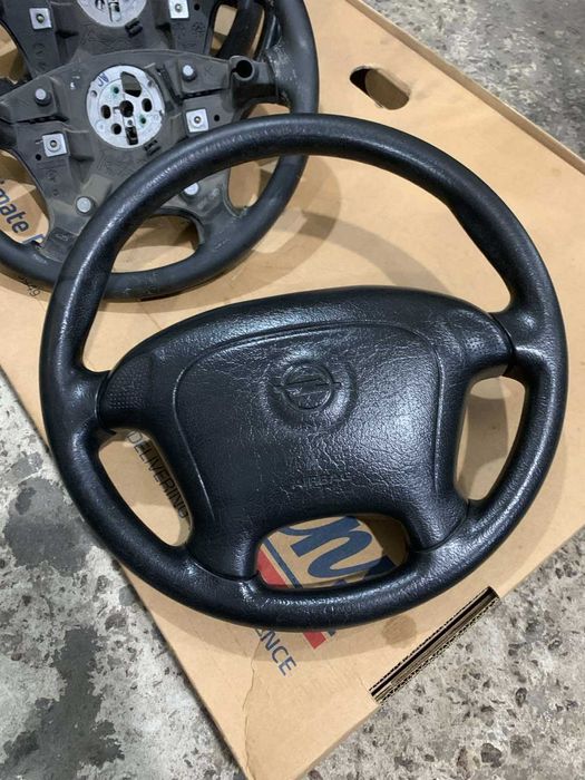 Руль на Opel Astra F/Vectra A/Omega A/Kadett