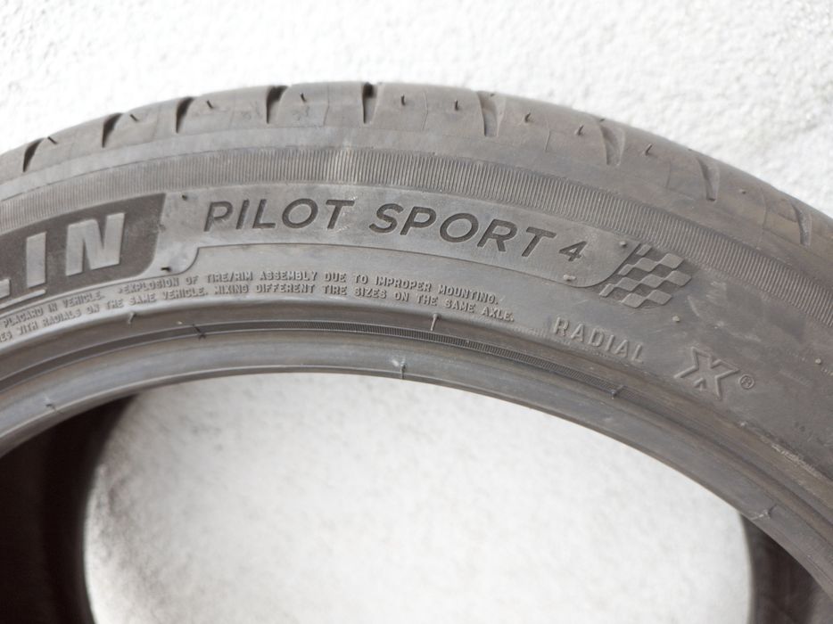 Michelin Pilot Sport 4 225/45/18 91W