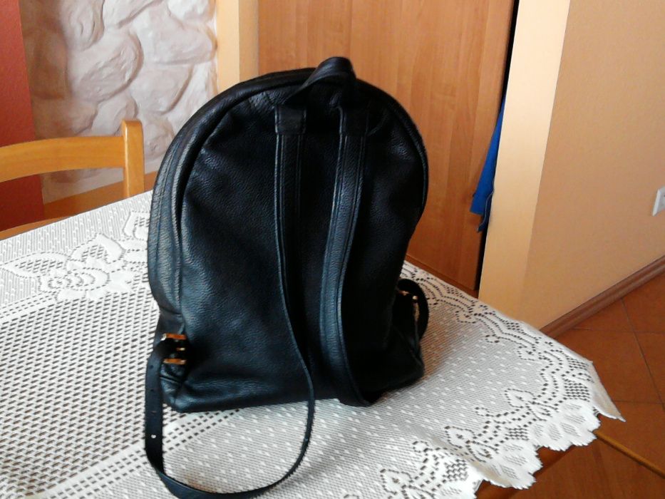 Oryginalny sygnowany czarny skórzany plecak Michael Kors !!!