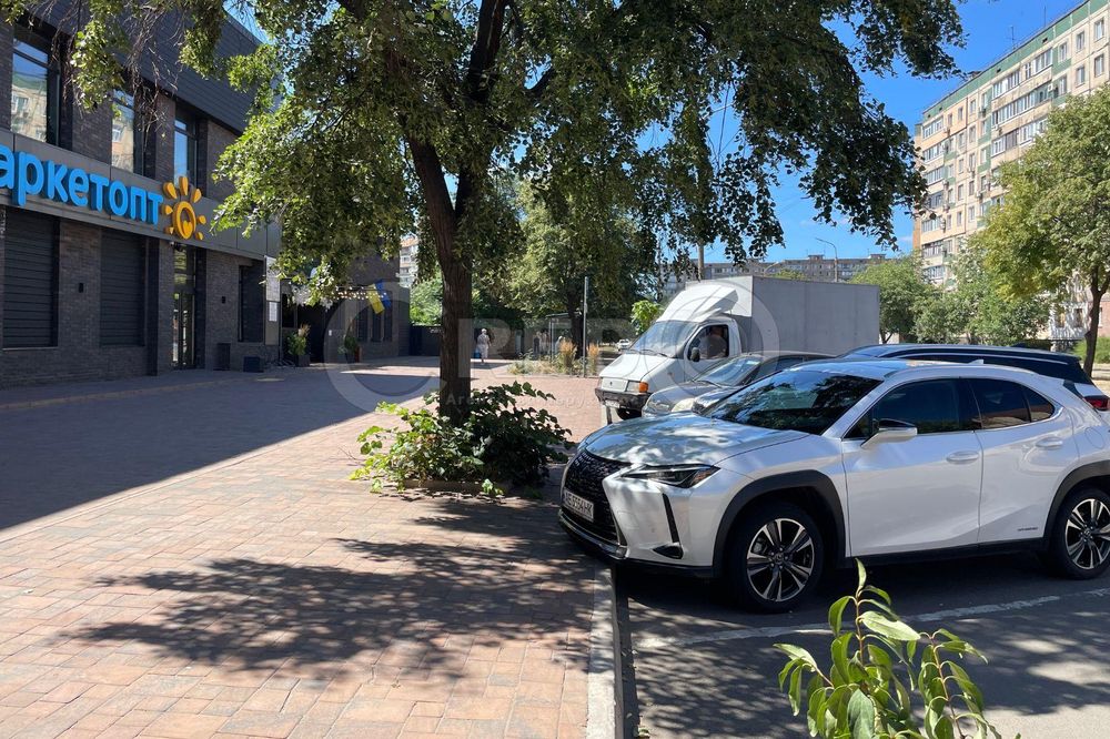 Оренда приміщення, вул. Українська