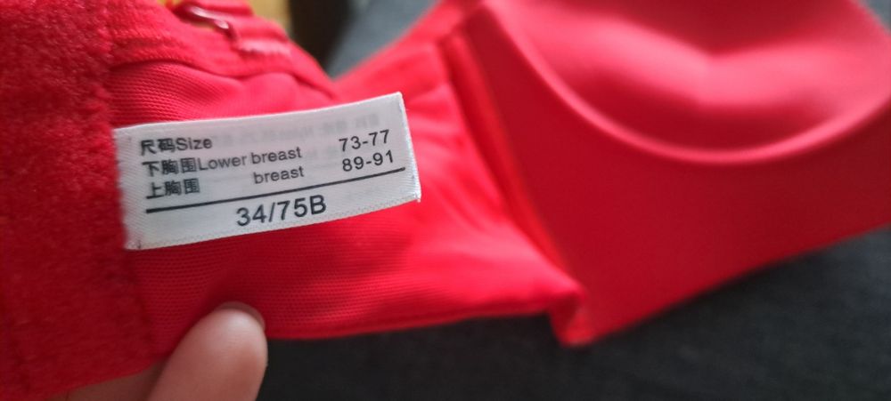 Biustonosz nowy czerwony push up 34 / 75 A B gąbka gąbeczka
