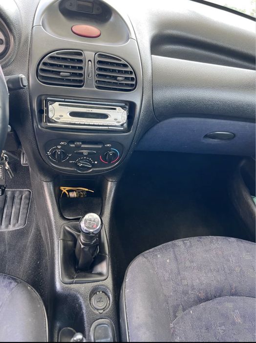 Peugeot 206 1999