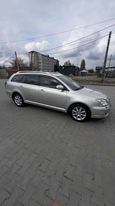 Toyota Avensis T25
