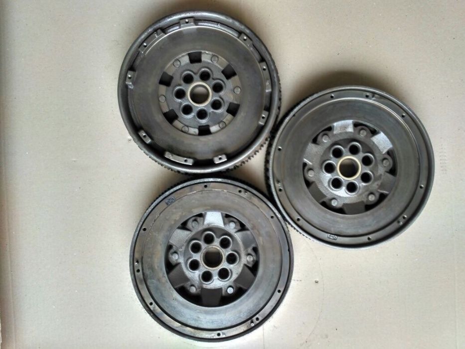 Маховик Щеплення Laguna Megane Scenic Trafic 2.0 Vivaro 1.9 Master 2.5