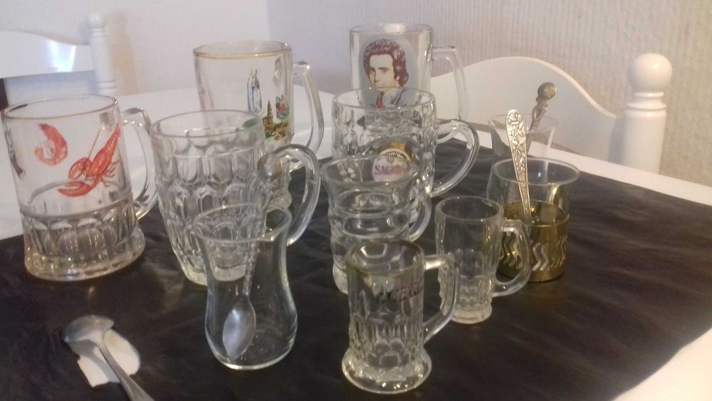 Conjunto de várias peças preço de tudo 13 euros não mando á cobrança