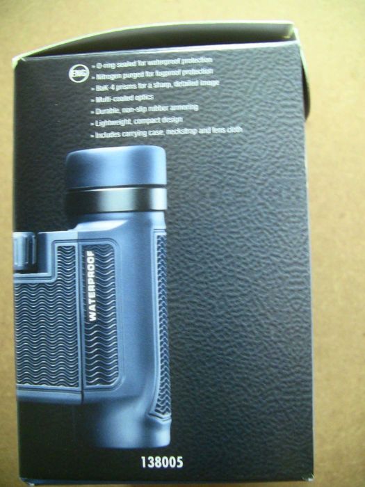 Компактный бинокль Bushnell H2O 8x25