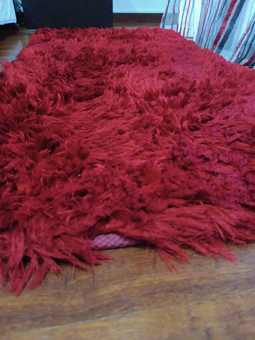 Tapetes vermelho426581549206087681