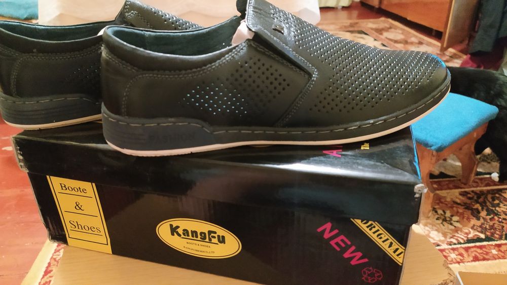 Продам туфли мужские подростковые