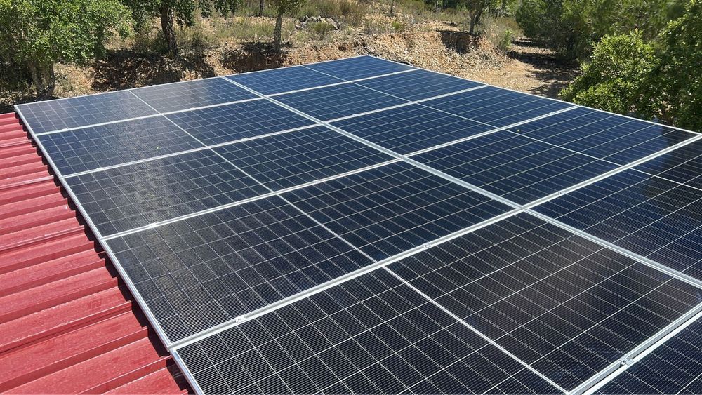 Paineis solares AIKO 610w ABC  novos palete ou unidade