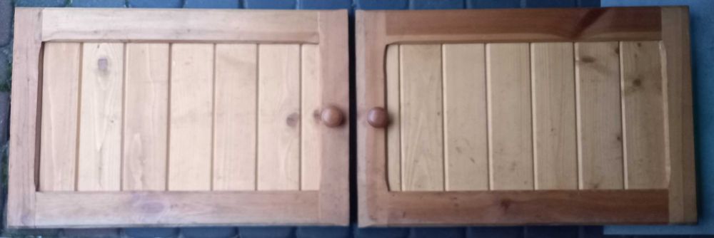 Drzwiczki drewniane lewe prawe 44.5cm x 67.5cm do domu ogrodu