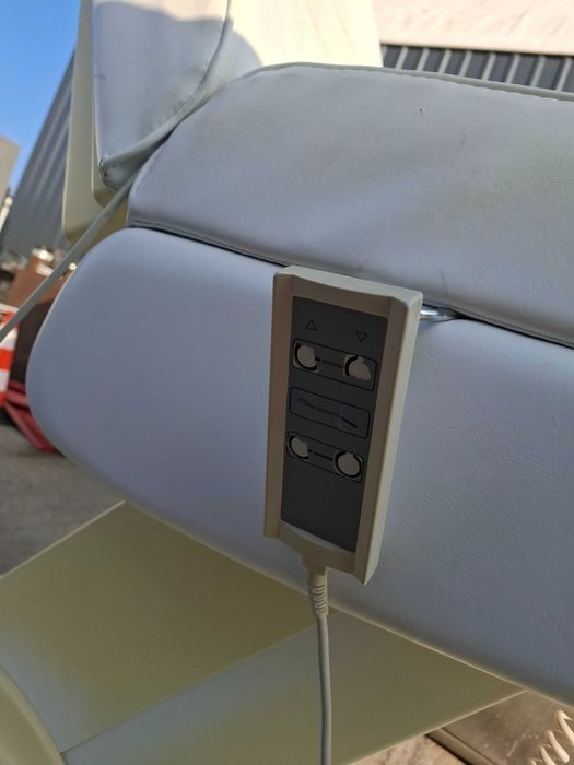 fotel kosmetyczny elektryczny sprawny - możliwy transport