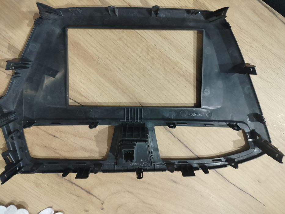 Ramka radia Hyundai i20 od 2015