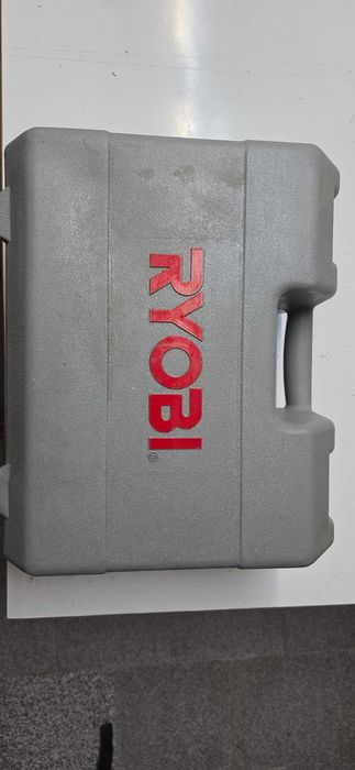 Plaina Ryobi e Aparador de relva Bosch preço para os 2 artigos
