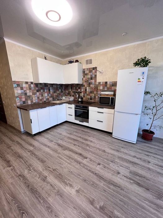 Продаж сучасної видової квартири з автон. опаленням в ЖК Грандбуд (л1)