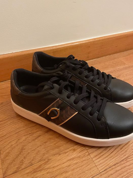 Botas, sapatos e ténis GEOX