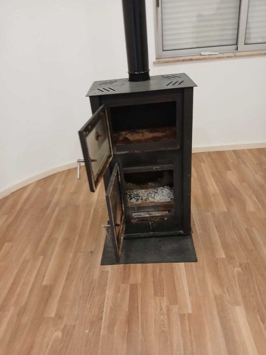 Salamandra a lenha com forno!