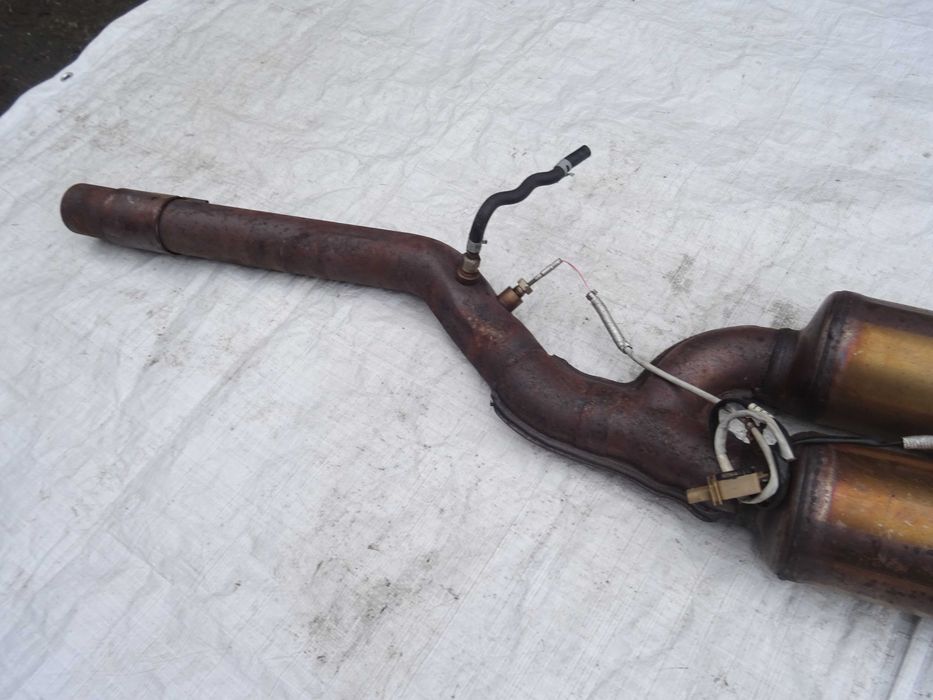 katalizatory vw golf viii 8 r 2.0 tfsi akrapovic komplet