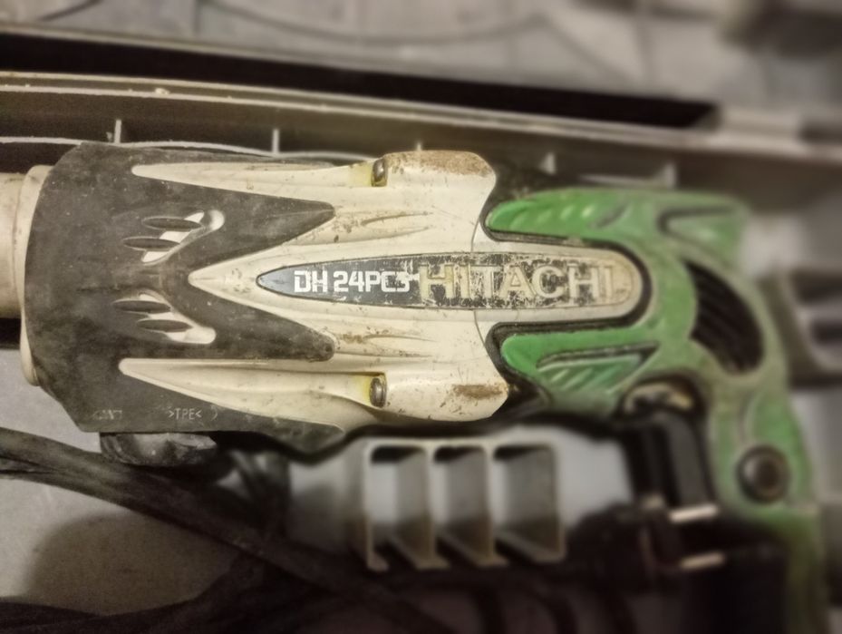 Перфоратор Hitachi
