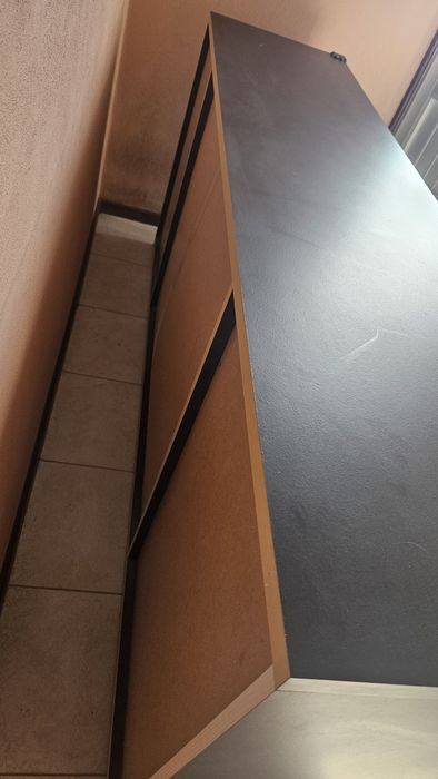 Vendo aparador castanho com branco