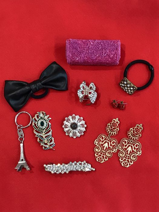 Біжутерія та аксесуари — все по 50 грн  | Набір за 450 грн