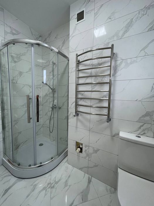 Оренда нового будинку спарки з окремим входом в Брюховичах