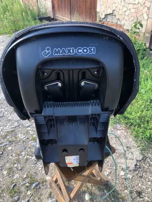 Дитяче автокрісло MAXI-COSI