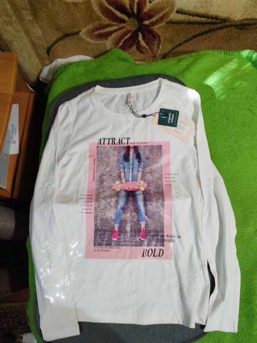 Футболка жіноча Only.