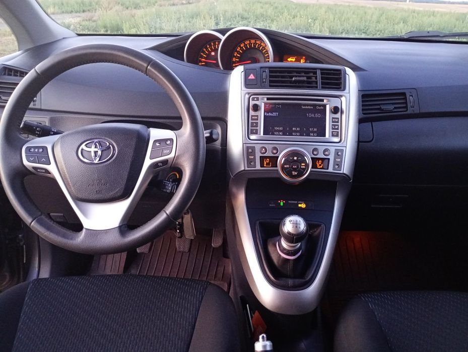 Sprzedam Toyota Verso 1.8 b+LPG 2012.