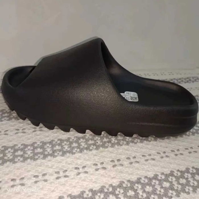 Adidas Yeezy Slide Czarny 37