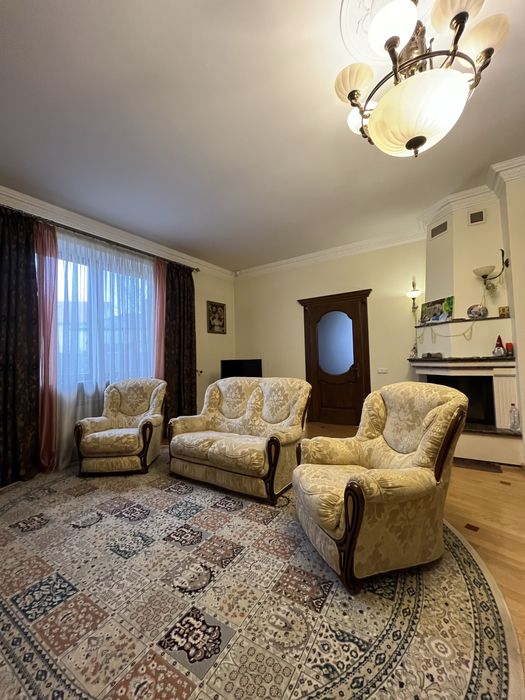 Авторський Будинок з Басейном та Укриттям - район Кварцу