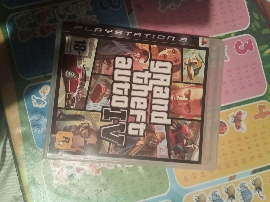 CDs PlayStation 3 cada um 5€ faço todos os 6 CDs por 25€ Não vou levar tem que vir buscar.