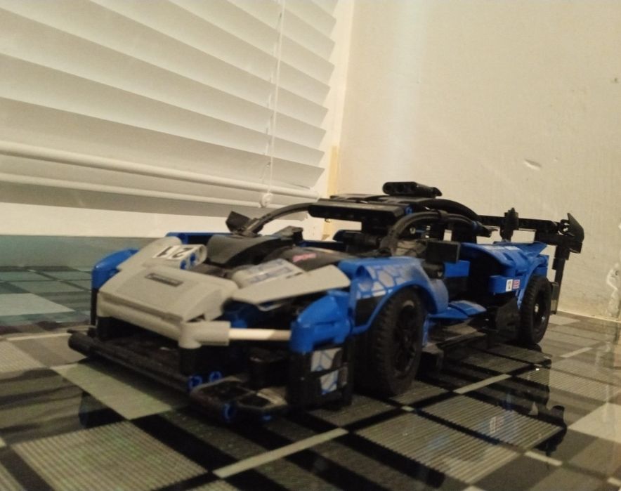 LEGO Technic синя гоночна машинка