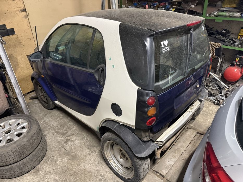 Smart 0.8 бенз. Не на ходу. По тп.