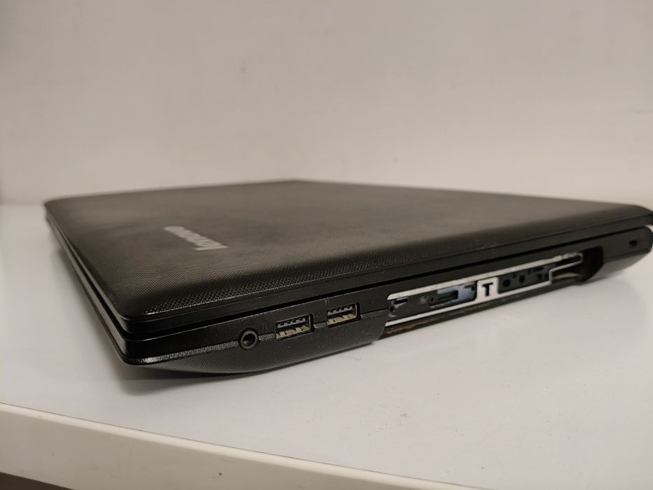 Sprawny Lenovo G700 + torba skórzana