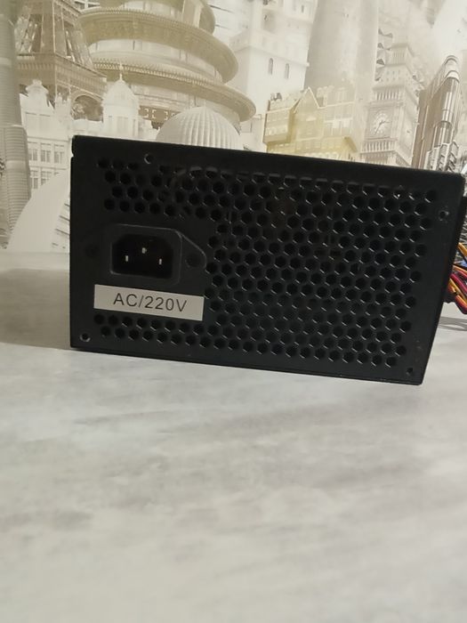 Блок живлення на комп