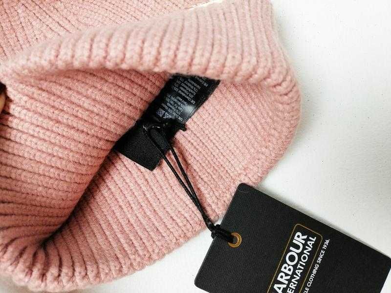 Брендовая женская новая шапка barbour