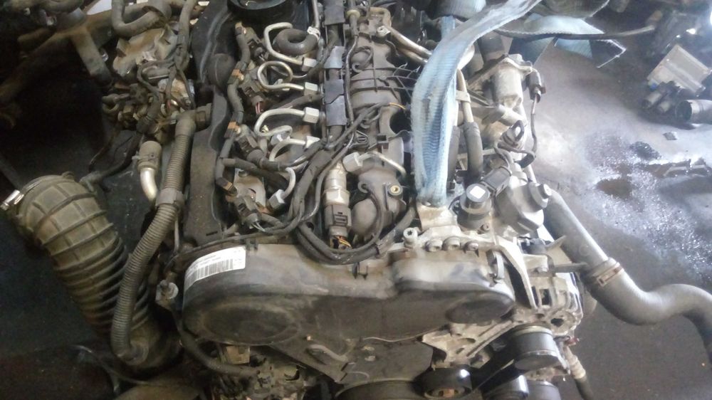 Kompletny silnik 2.0 TDI CJC   Audi A4 B8 8K  - kompletny