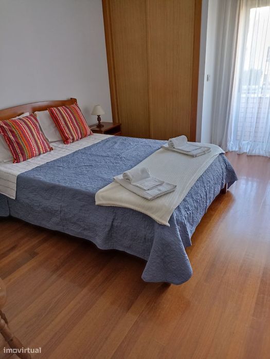 Apartamento com piscina em condomínio privado