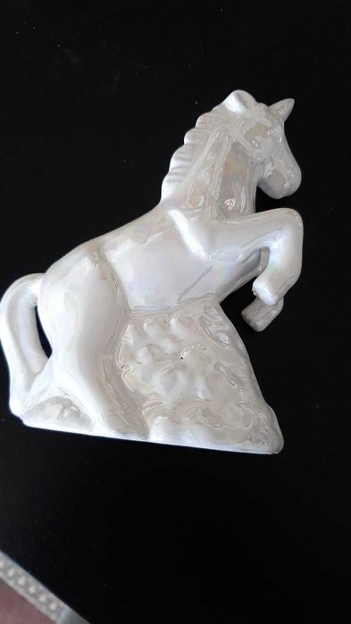 Mealheiros unicórnio e porco