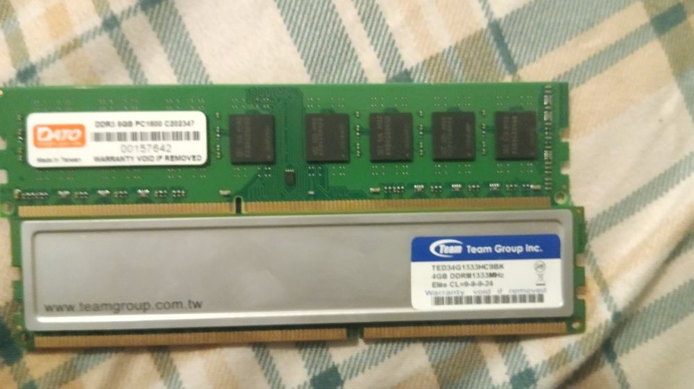 Комплект материнська плата оперативна пам'ять і процесор