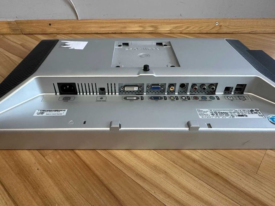 Монітор Dell 2407WFPb 24 дюйма Чехія