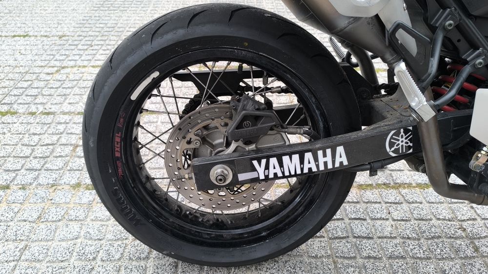 Yamaha xt660x ..