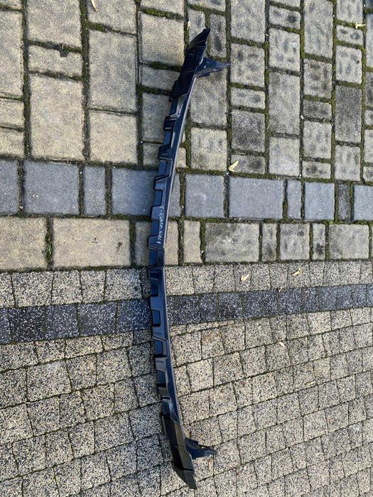 Mercedes C Klasa W204 Wzmocnienie Zderzaka Przód