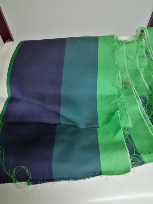 Tecido com três cores vários metros retalho todo conjunto