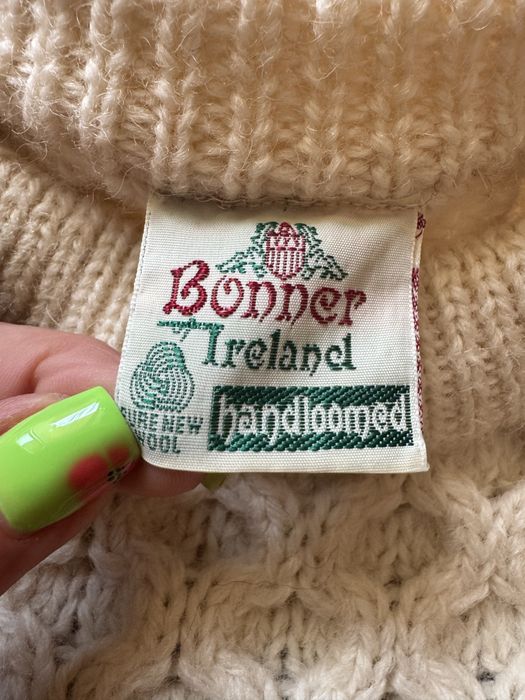 Damski welniany sweter marki booner