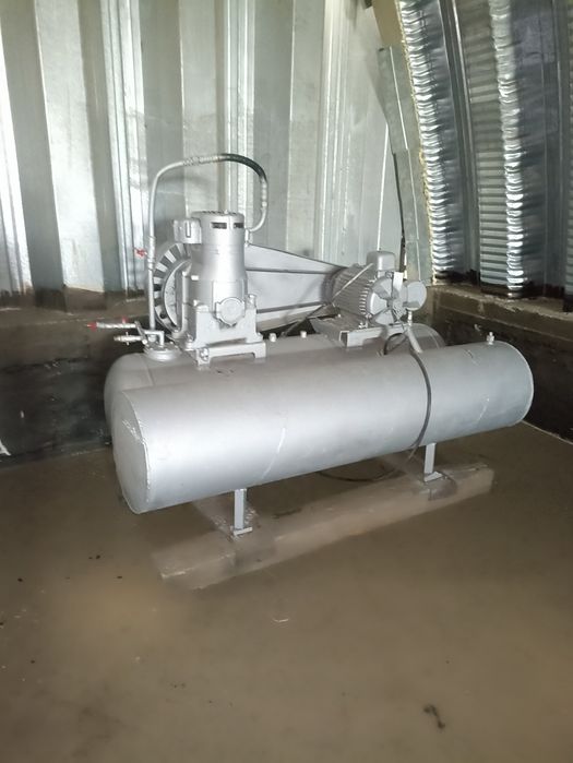 Компресор,3,фазний,7/5кловат,300літрів